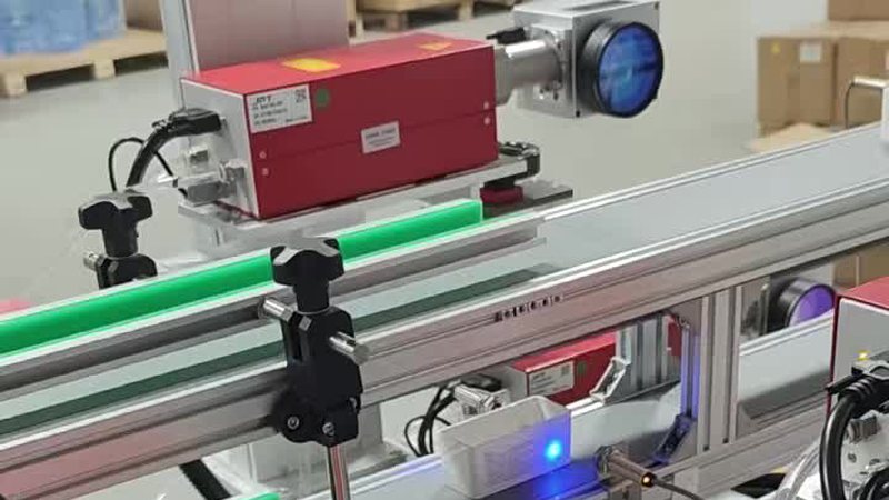 Multi-lane vision-positioning marking line at Zhongyi Laser (click to play video)